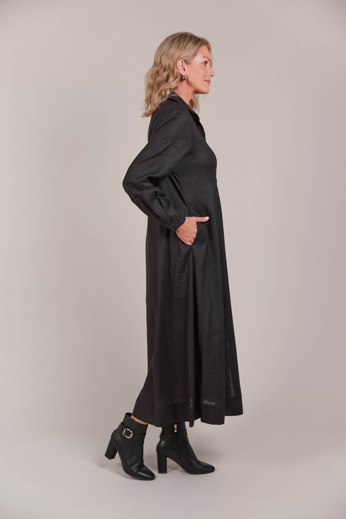 Laax Sirt Dress - black
