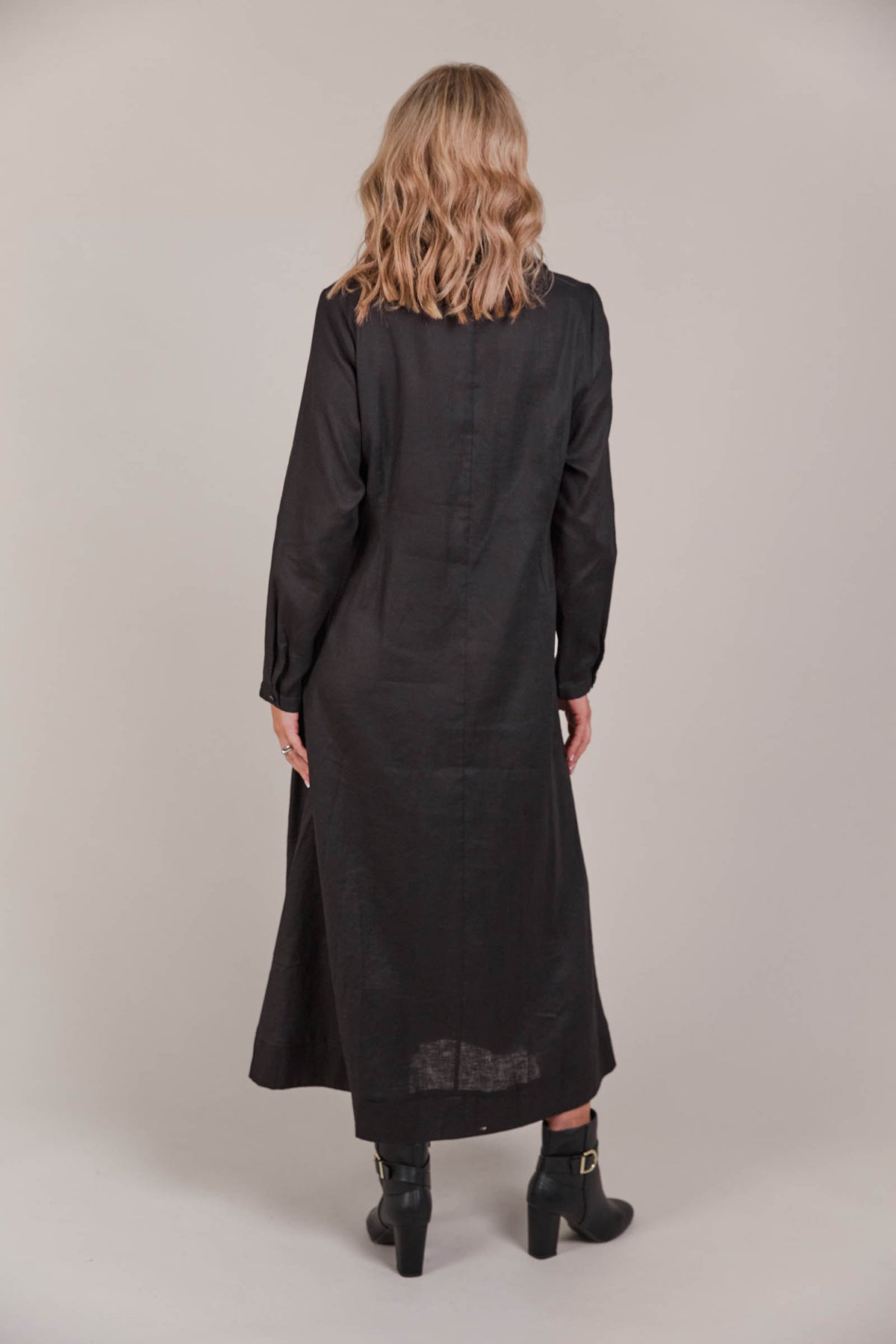 Laax Sirt Dress - black