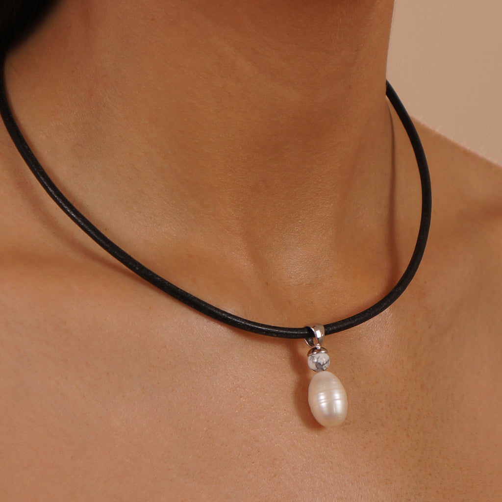 Shiloh Leather & Pearl Necklace